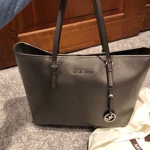 Michael Kors Medium Saffiano Tote